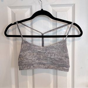 Lulu Size 4 Flow Y Bra Nulu